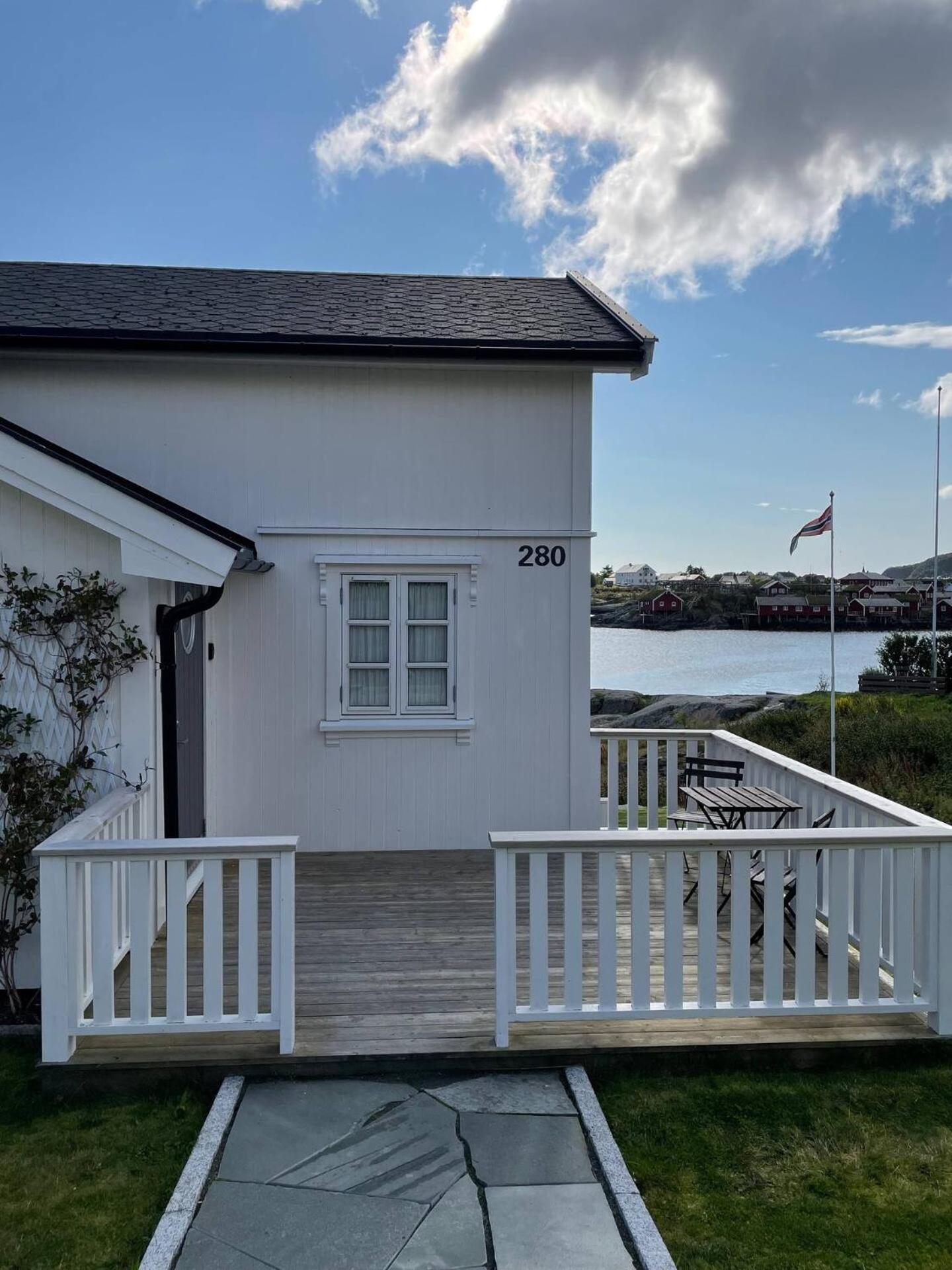 Nordlandshus Ved Havet Pa Reine, Lofoten Exterior photo
